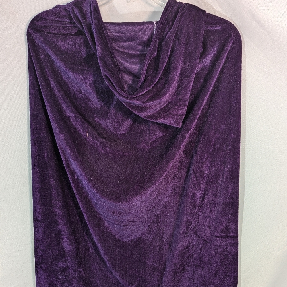 New purple long velour hooded cape Halloween costume 👻 adult women
